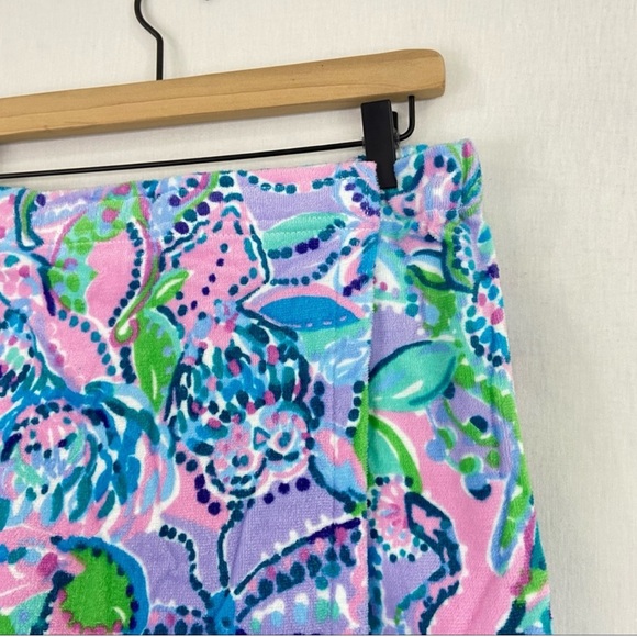๐ RARE ๐ Lilly Pulitzer Spa Velcro Towel Wrap - Picture 3 of 7